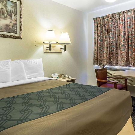 Rodeway Inn Nashville Ngoại thất bức ảnh