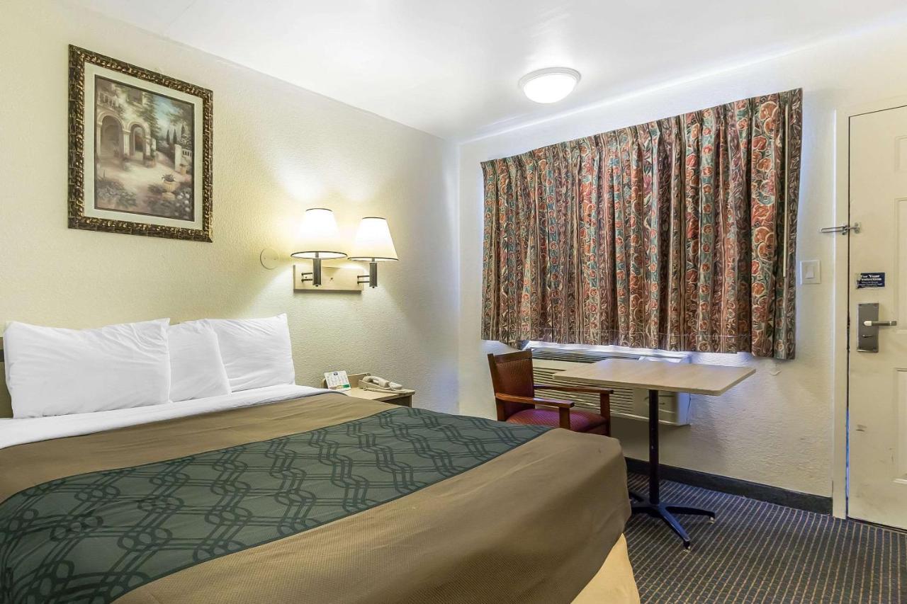 Rodeway Inn Nashville Ngoại thất bức ảnh