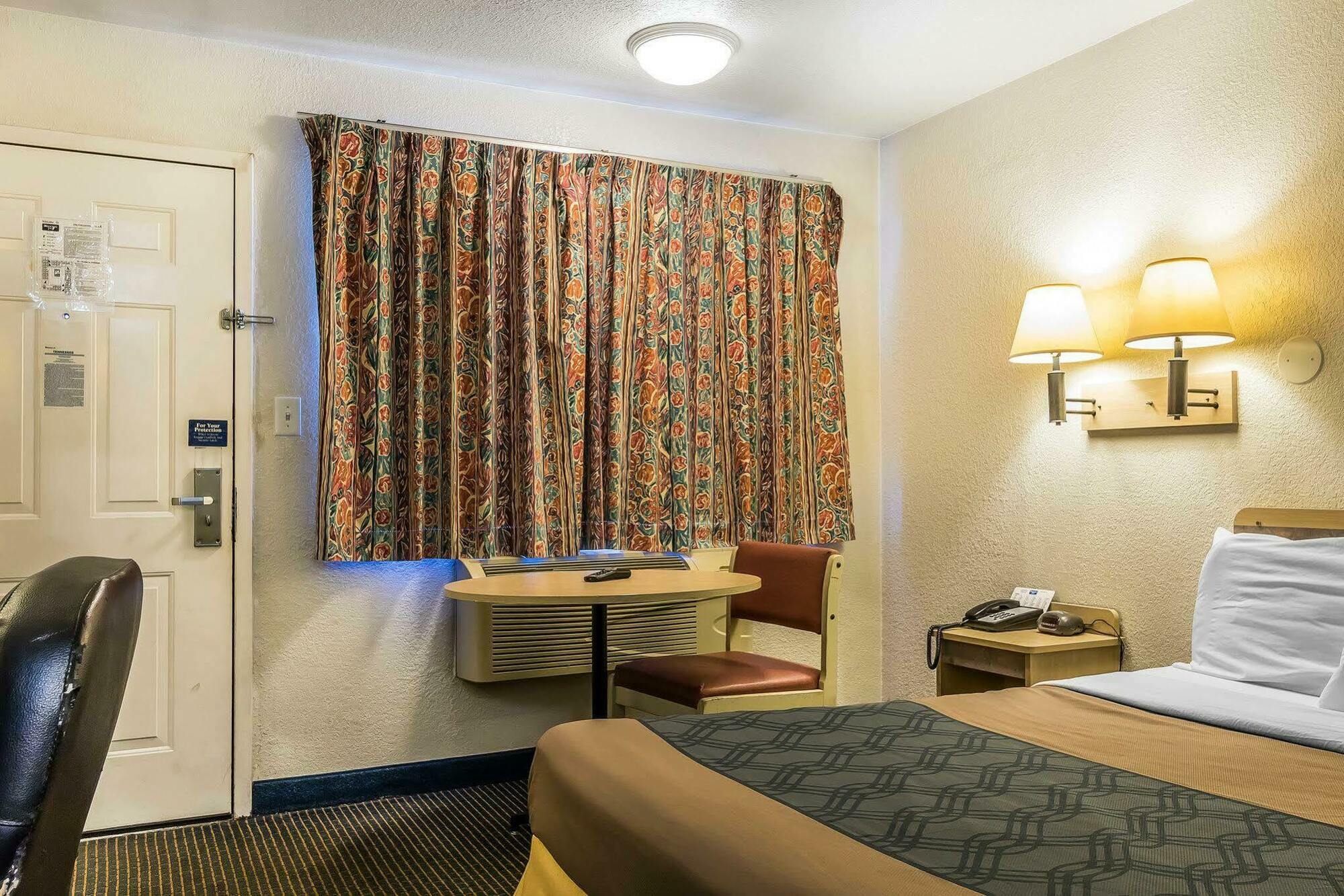 Rodeway Inn Nashville Ngoại thất bức ảnh