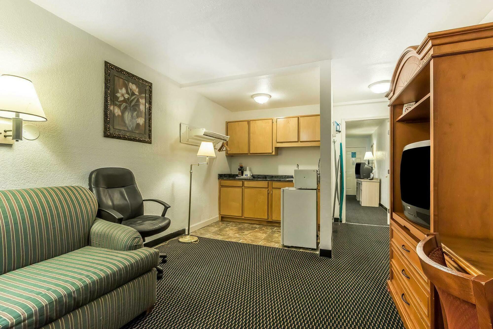 Rodeway Inn Nashville Ngoại thất bức ảnh