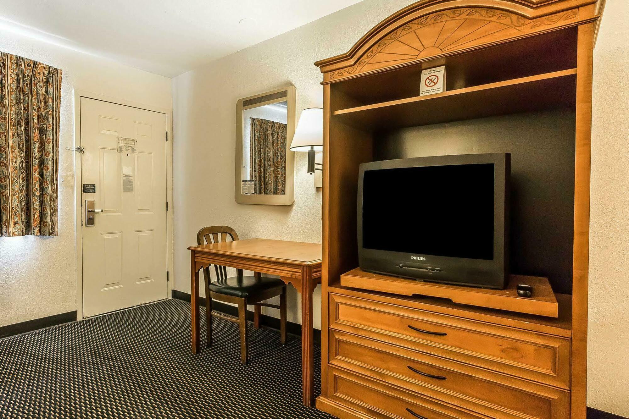 Rodeway Inn Nashville Ngoại thất bức ảnh